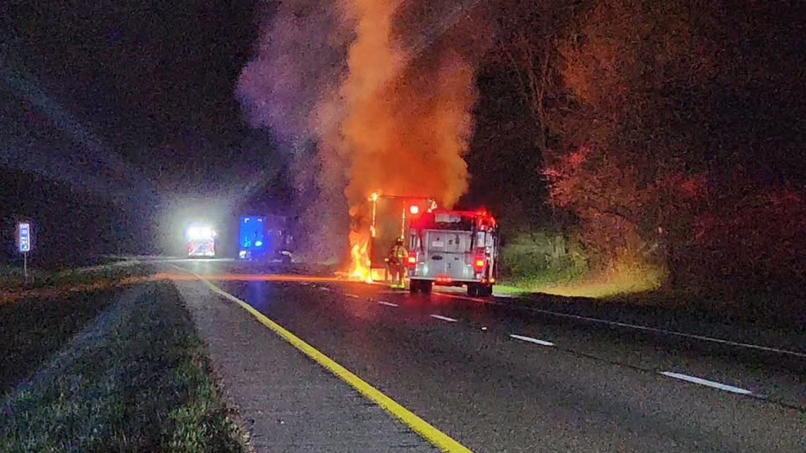 Truck fire on I-40 injures driver in Lenoir City | wbir.com