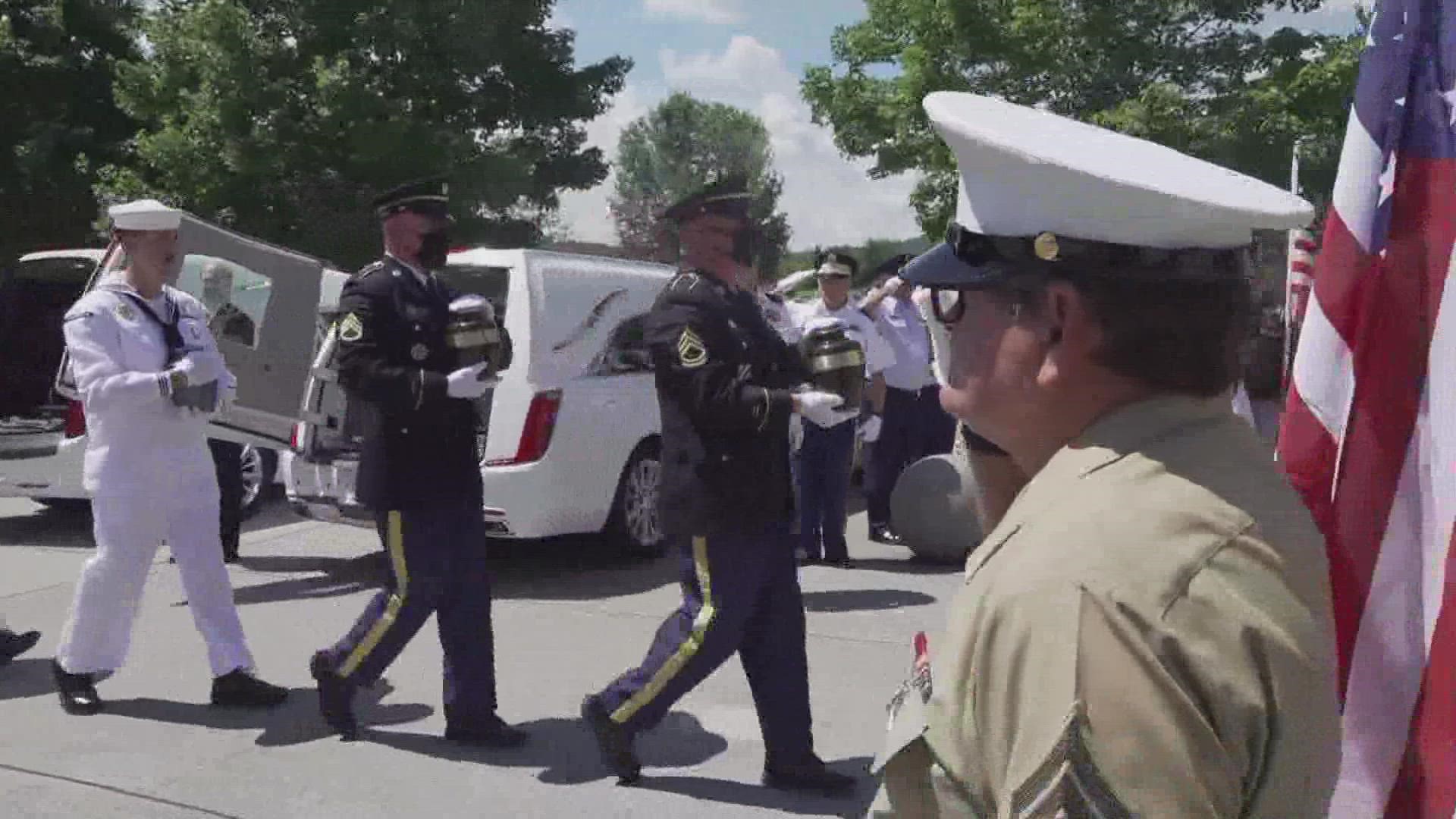 Nearly 100 people went to the East Tennessee Veterans Cemetery on Thursday to pay their respects.
