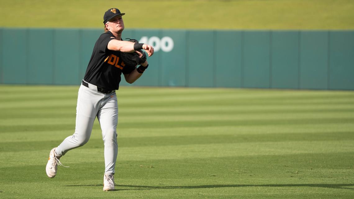 Tennessee baseball takes series vs. Oklahoma with 9-4 win