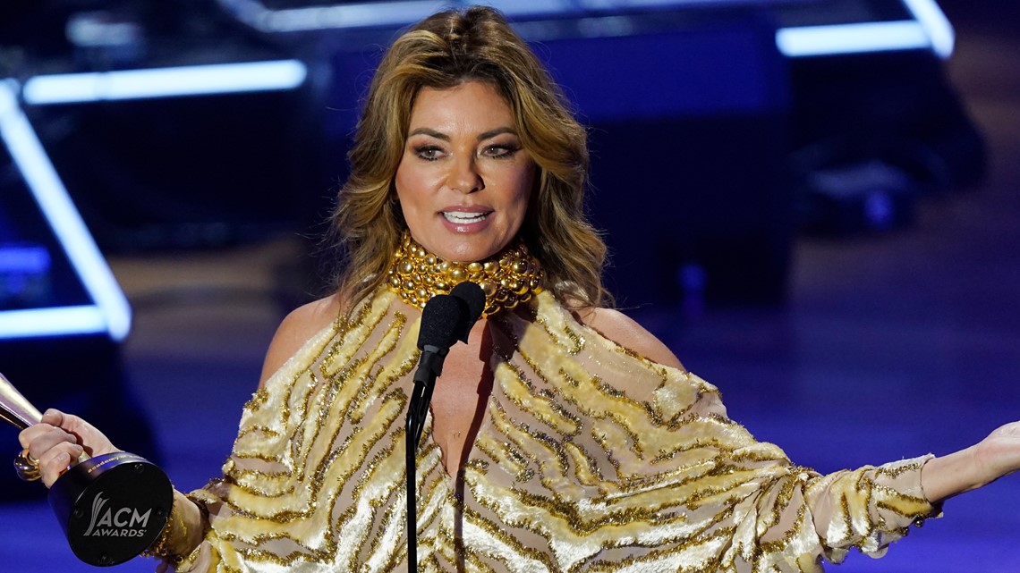 Let's go, girls! | Shania Twain to perform at Thompson-Boling in 2023