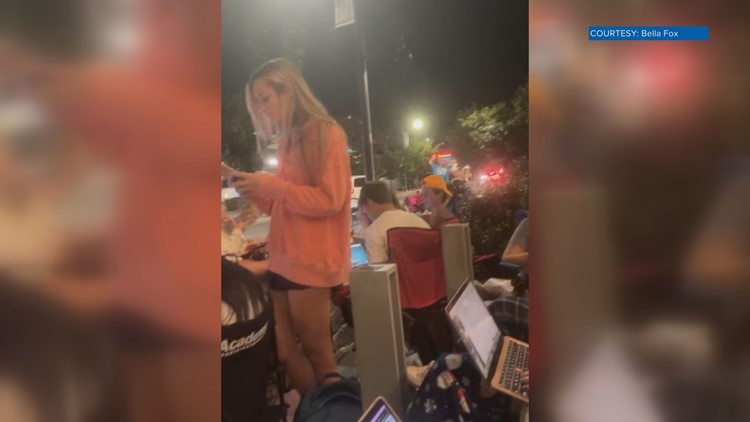 UT students wait outside for 17 hours to sign an apartment lease for next year
