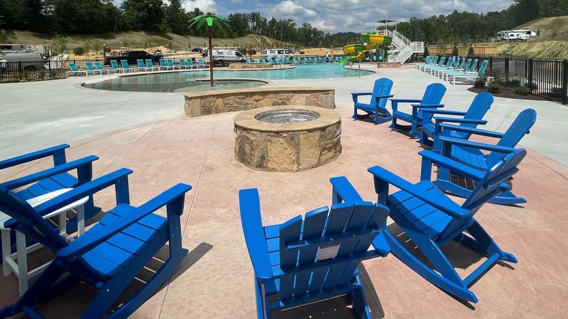 Camp Margaritaville- A Luxury RV Resort, Is Now Open In Pigeon Forge ...