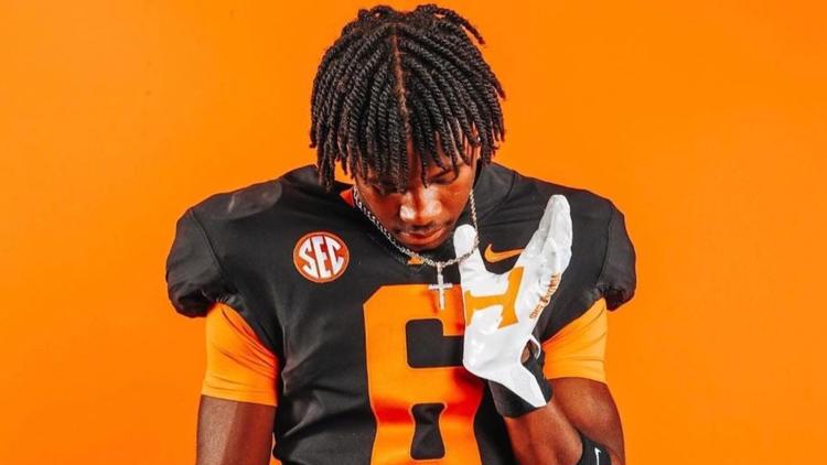 Three-star class of 2023 cornerback Rickey Gibson commits to Tennessee football
