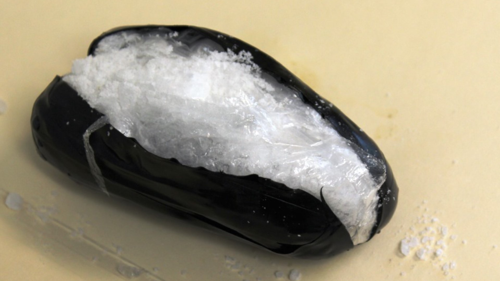 Woman arrested after trying to smuggle drugs | wbir.com