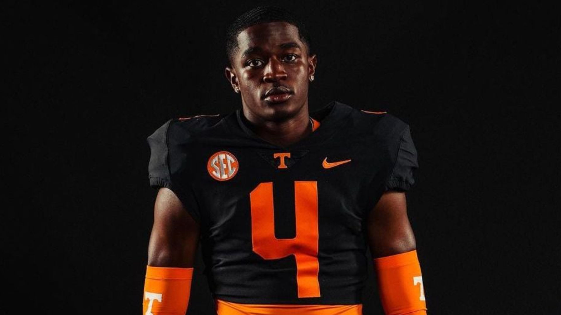 Five Star Class Of 2024 WR Mike Matthews Commits To Tennessee Wbir Com   Cb08b686 B590 4a4e 80f5 2dc9e3efcd6f 1920x1080 