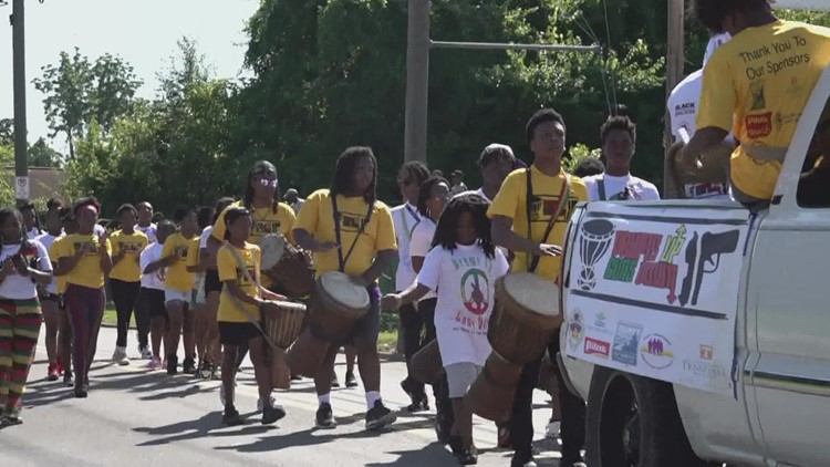 Knoxville community celebrates Juneteenth with parade