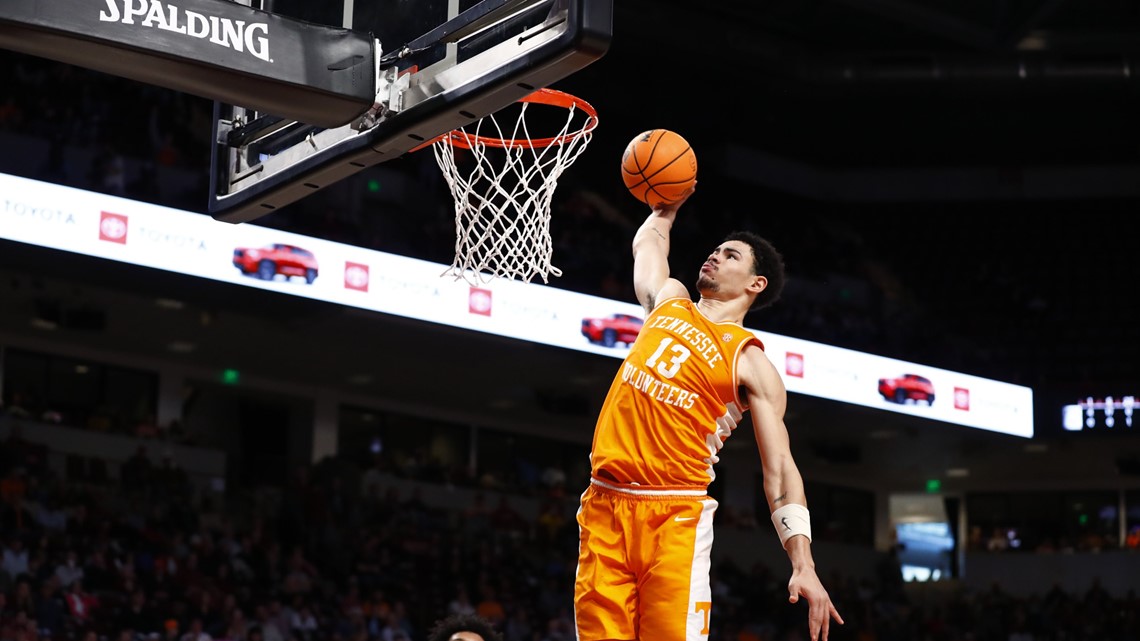 Tennessee clobbers Mississippi State, 87-53