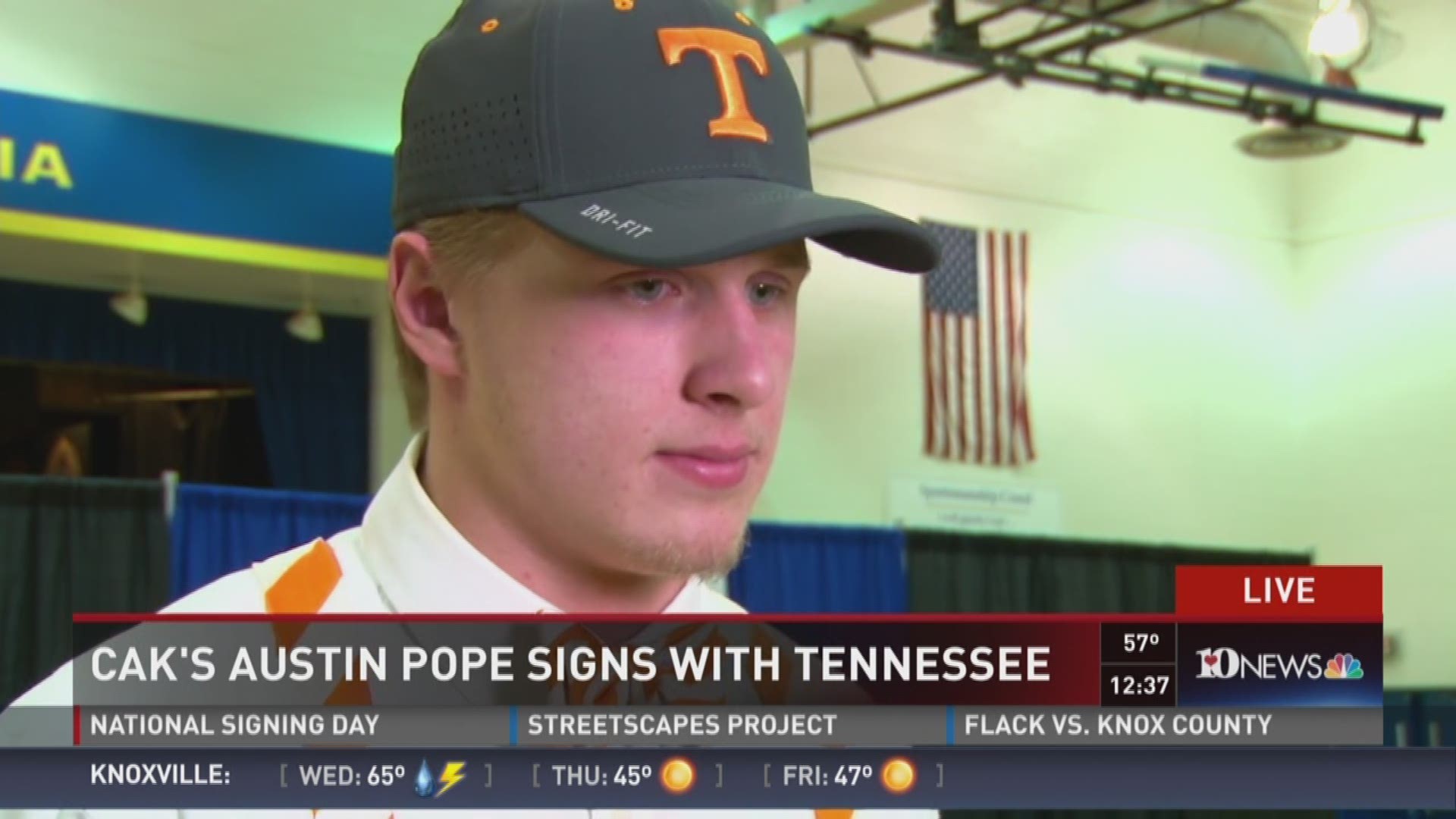 Pope is a three-star tight end.