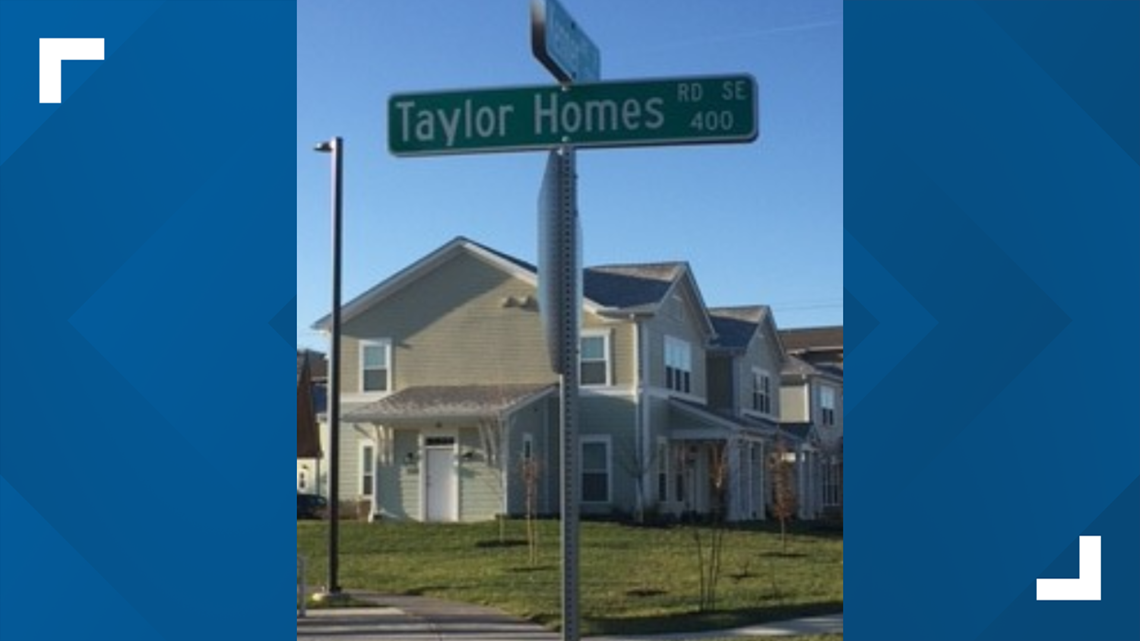 New Knoxville street sign honors families that lived in Taylor homes