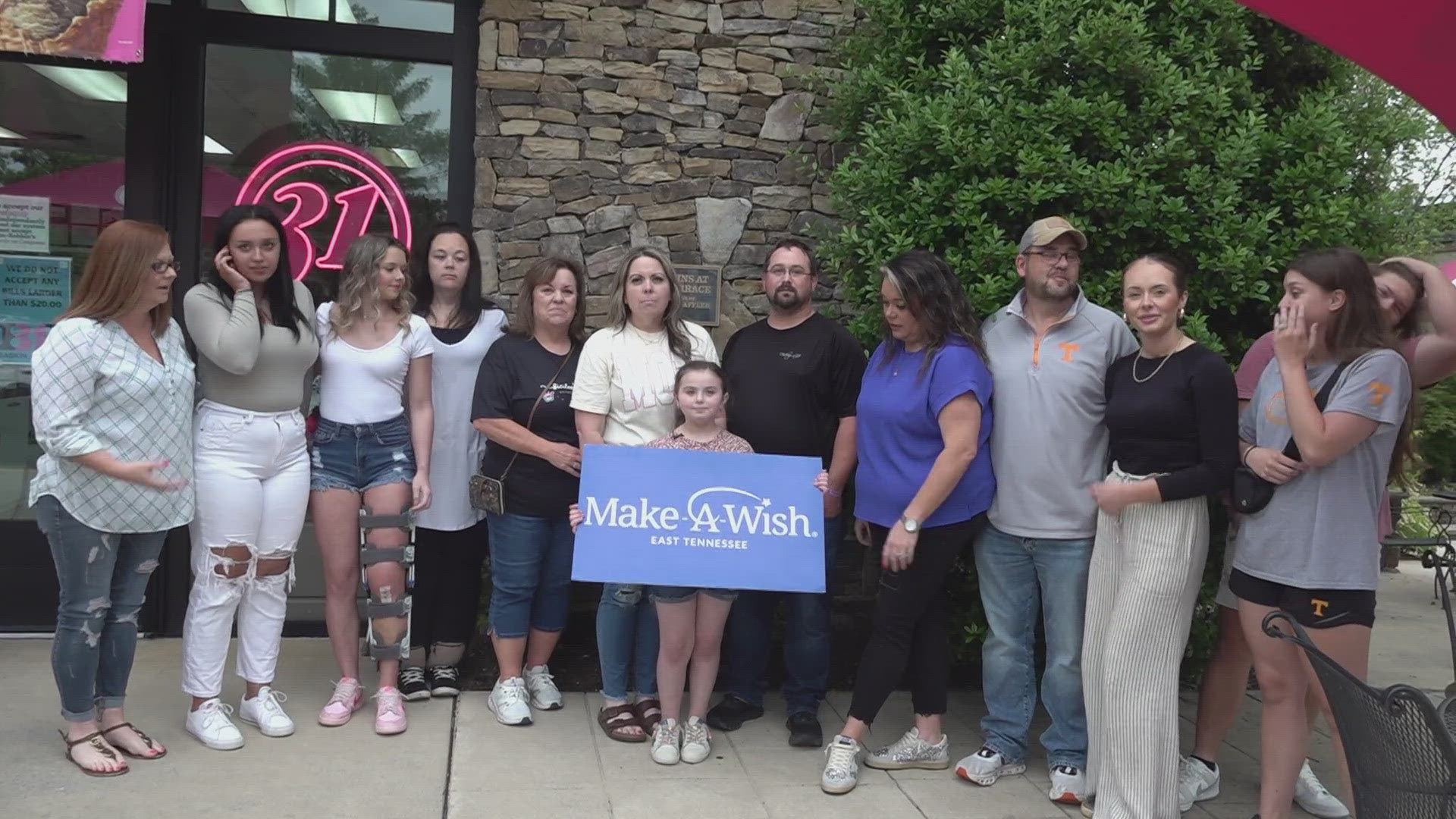 Sicile Thomason and her family appeared at a send-off event on Monday, where she learned her wish was granted and she would soon swim with some dolphins.