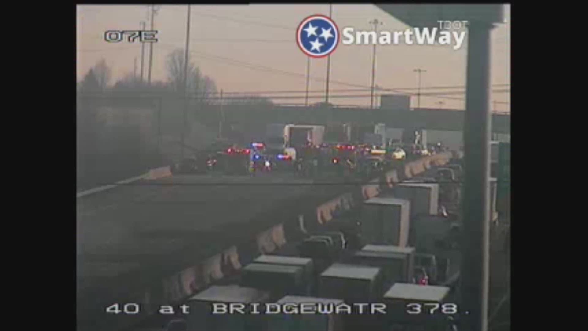 Traffic moving smoothly after multi-vehicle crash blocks lanes on I-40 ...