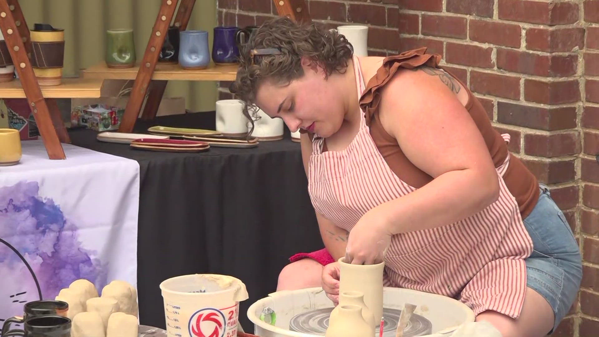 The event is a new take on an art walk with demonstrations, live music and painting in downtown Maryville. 