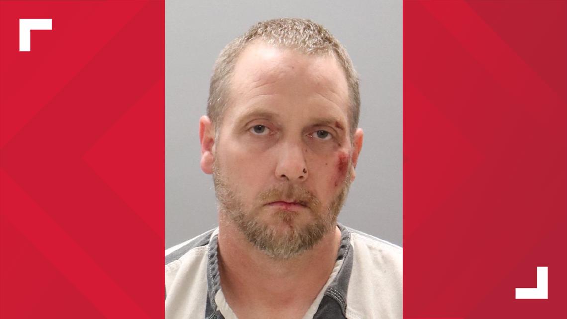 Officials: Man facing several charges after 100 mph chase in West Knoxville, crashing into 2 patrol cars