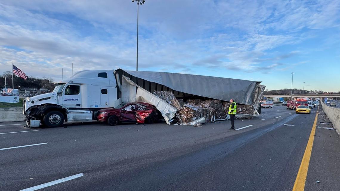 Traffic Alert | Overturned semi leaking fuel slows traffic near downtown Knoxville