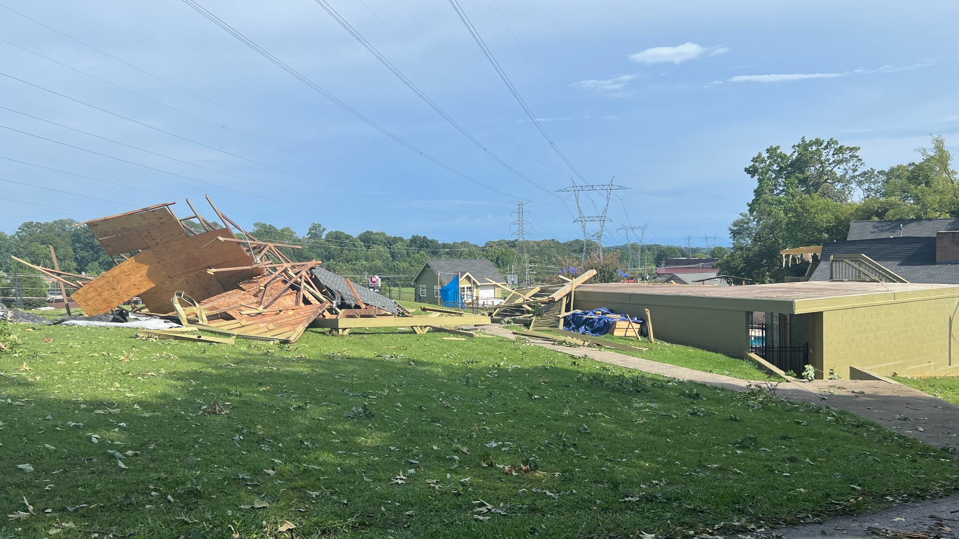 Severe weather knocks out power for thousands of customers in East TN ...