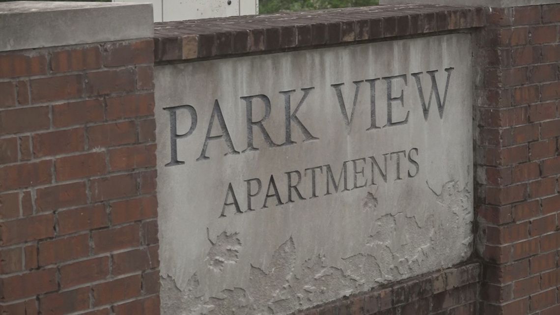 People who live at Park View Apartments say they wish they had been given more notice.