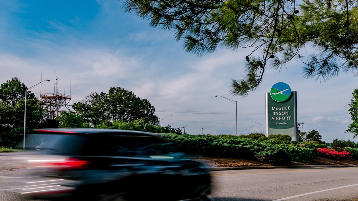 McGhee Tyson Airport to close parking lot to start project - Vimarsana News