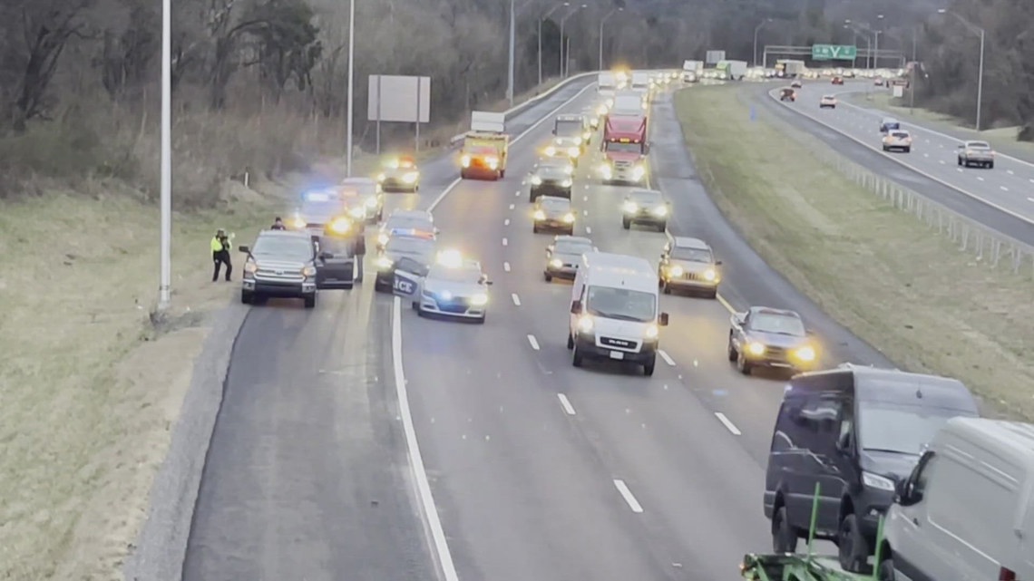 KPD: Man dead after 'accidental' shooting inside car driving on I-640 ...