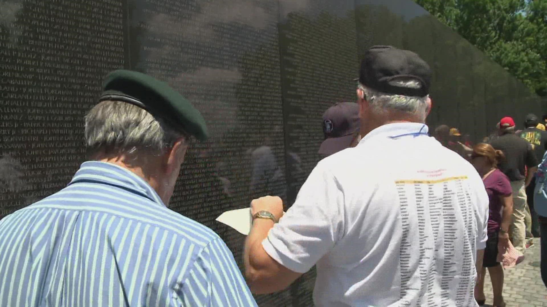 HonorAir Knoxville takes veterans to Washington, D.C. completely for free.