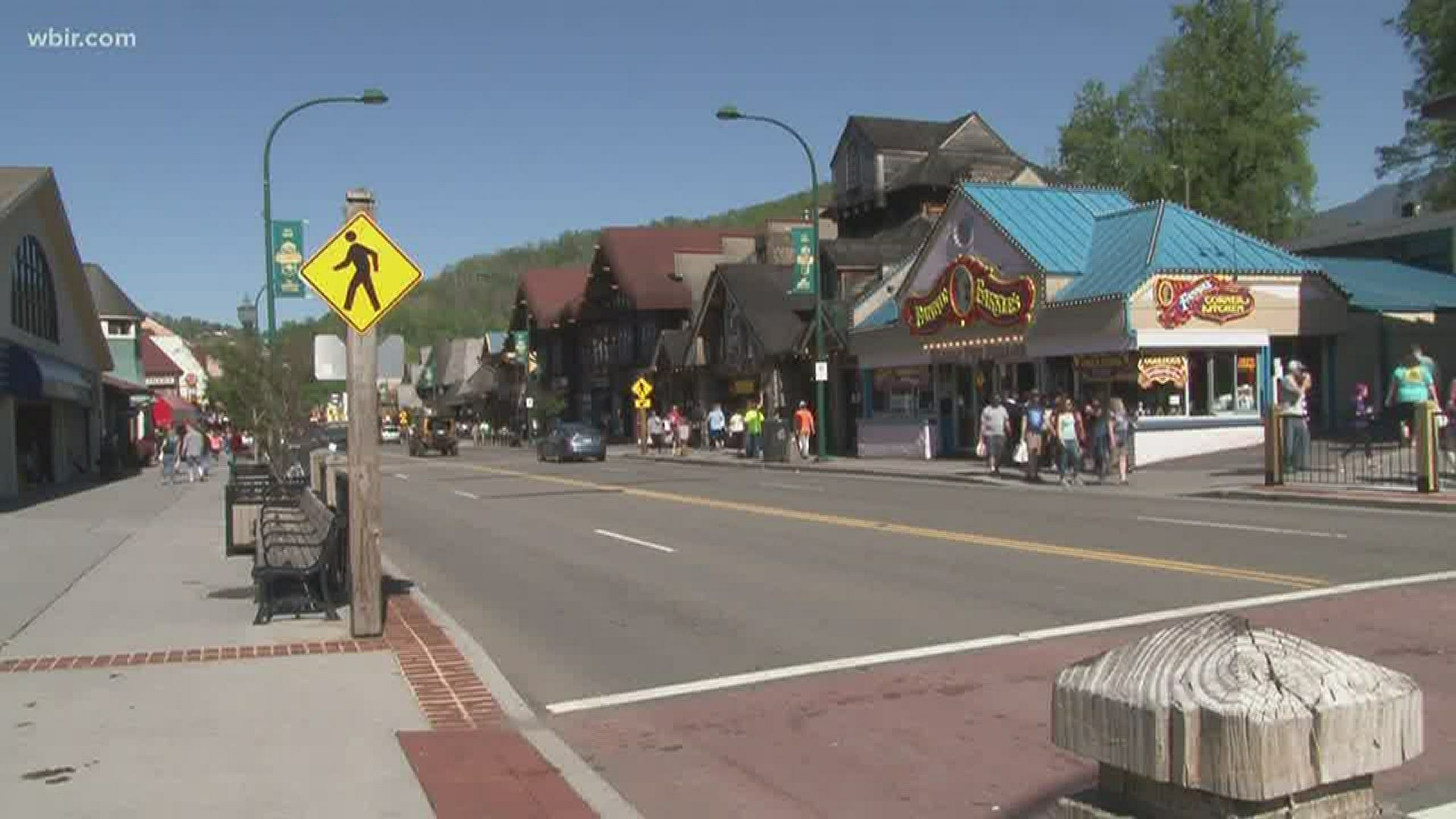 The Gatlinburg City Commission voted not to have sidewalk extensions for the coming weekend.