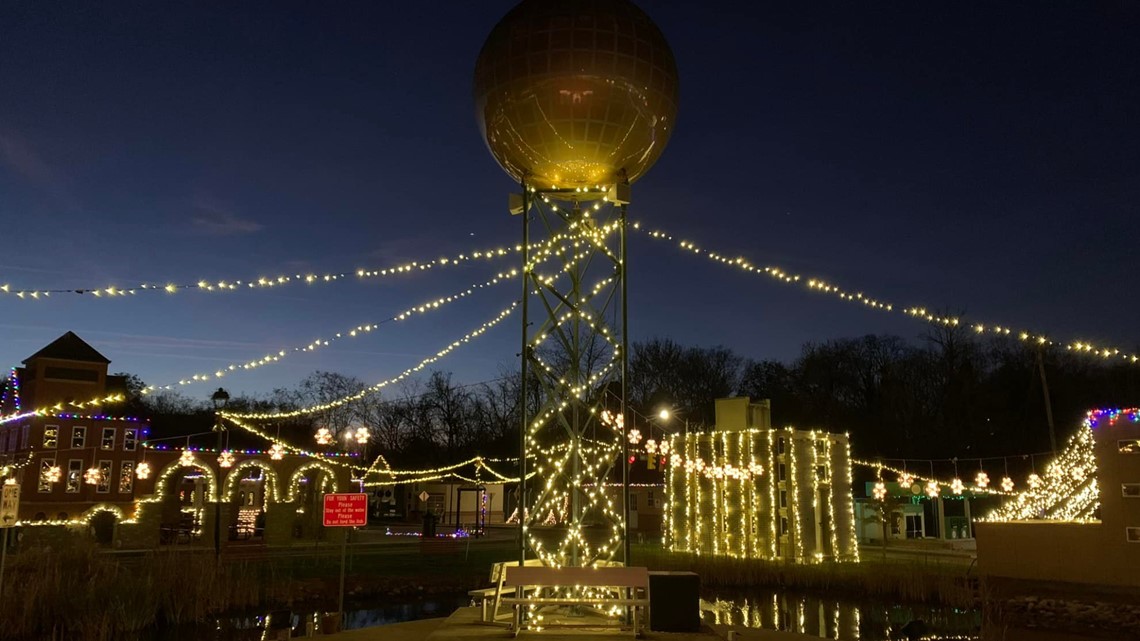 Safety City Knoxville puts up Christmas lights for the holidays