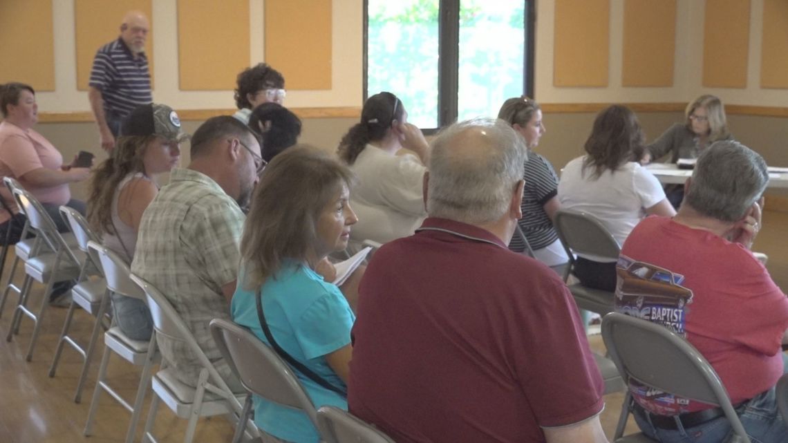 The Vonore Planning Commission met Tuesday night to consider zoning ordinance amendments regarding any future data ce...