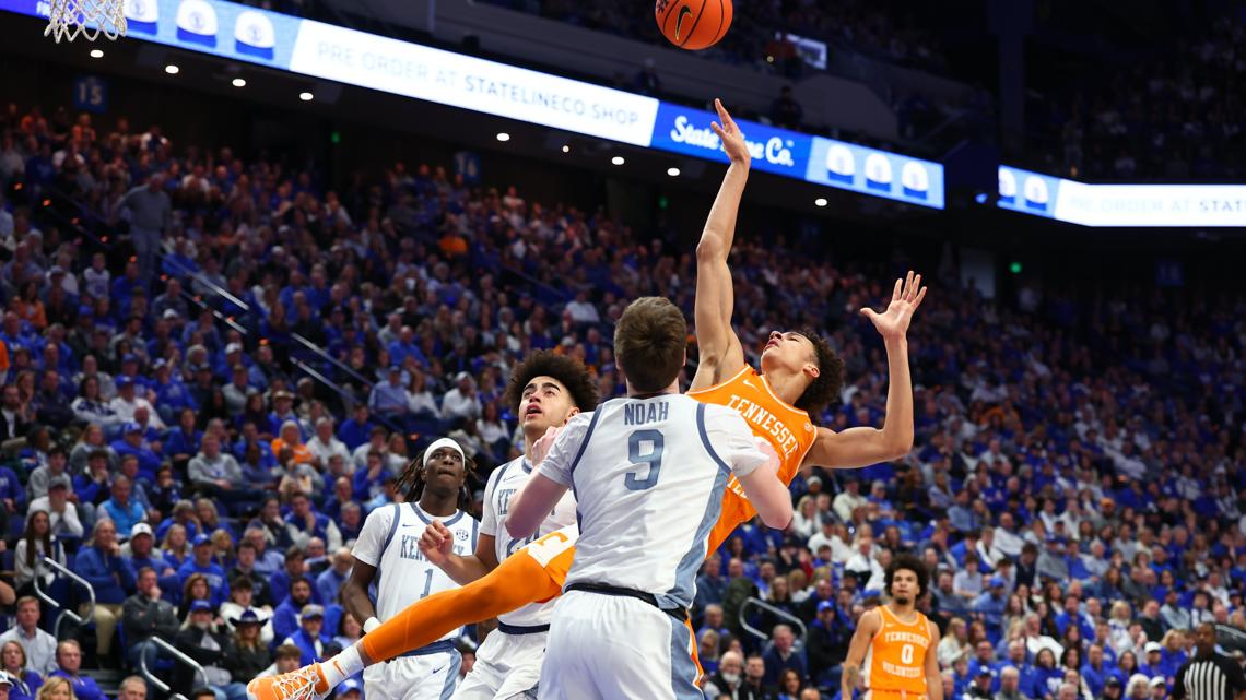 Tennessee collapses again against Kentucky in crushing loss