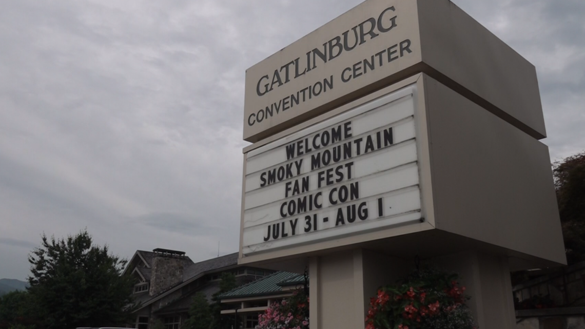 Fans, stars and artists head to Gatlinburg for Smoky Mountain Fan Fest
