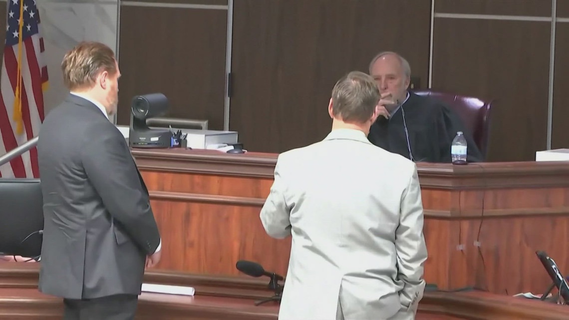 Testimony resumes in Uvalde school shooting trial | wbir.com