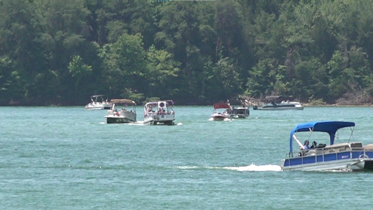Douglas Lake boat parade brings out several families for Fourth of July celebrations