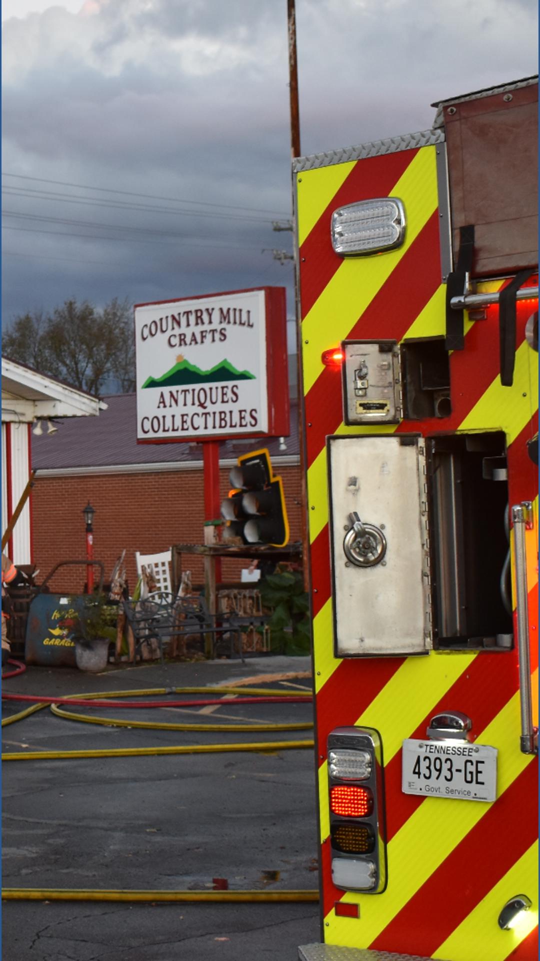 Structure fire at Country Mill Crafts and Antiques in Pigeon Forge ...