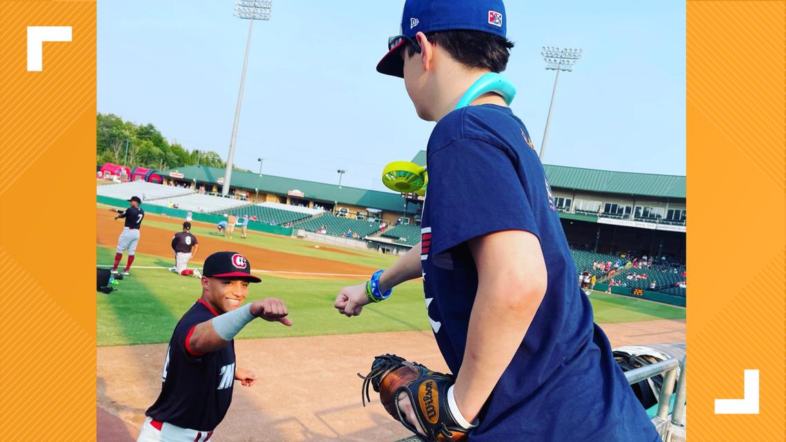 Smokies 'biggest fan' returns to games after stadium announcer sells family his car - Vimarsana News