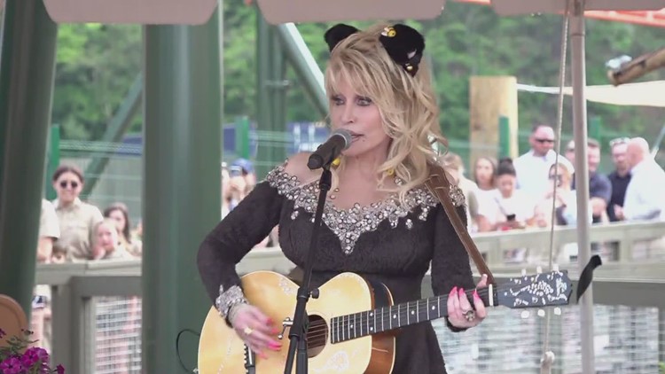 Dolly Parton celebrates Big Bear Mountain opening