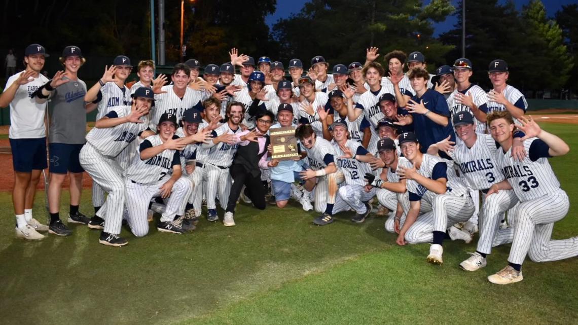 Farragut wins region championship with walkoff double