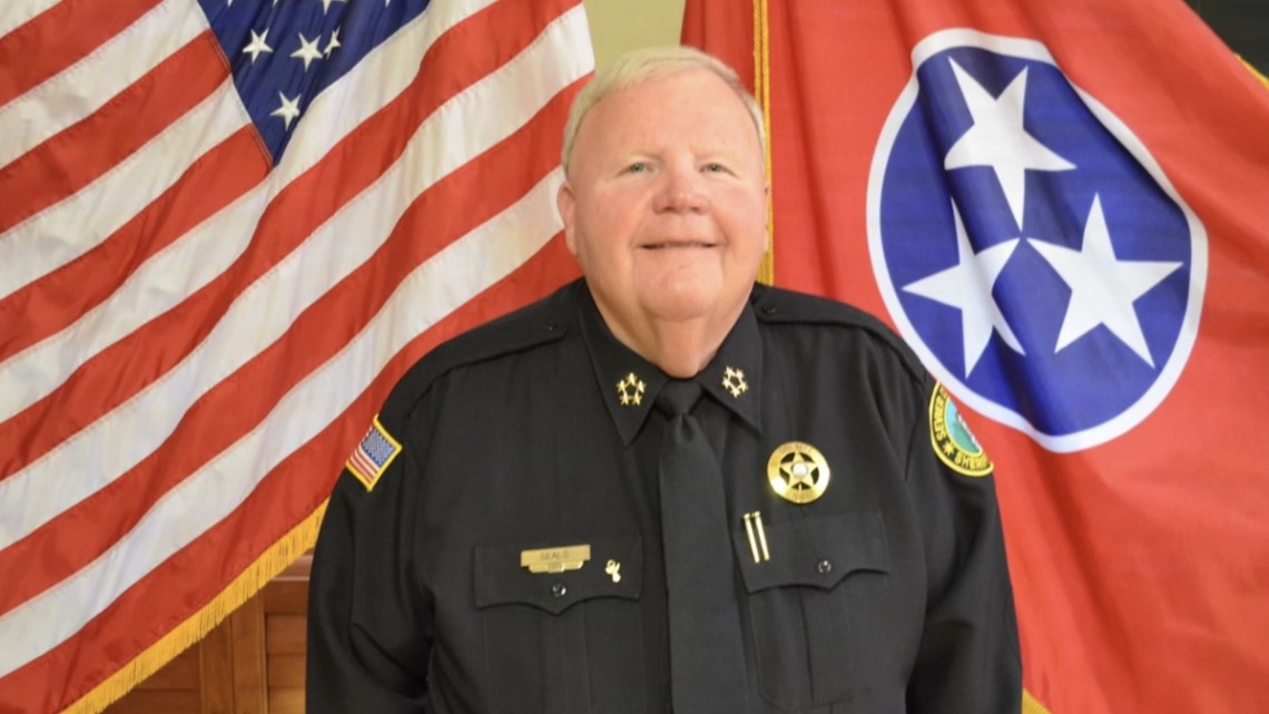 Sevier Co. mourns former sheriff as courthouse bell rings in his honor - Vimarsana News