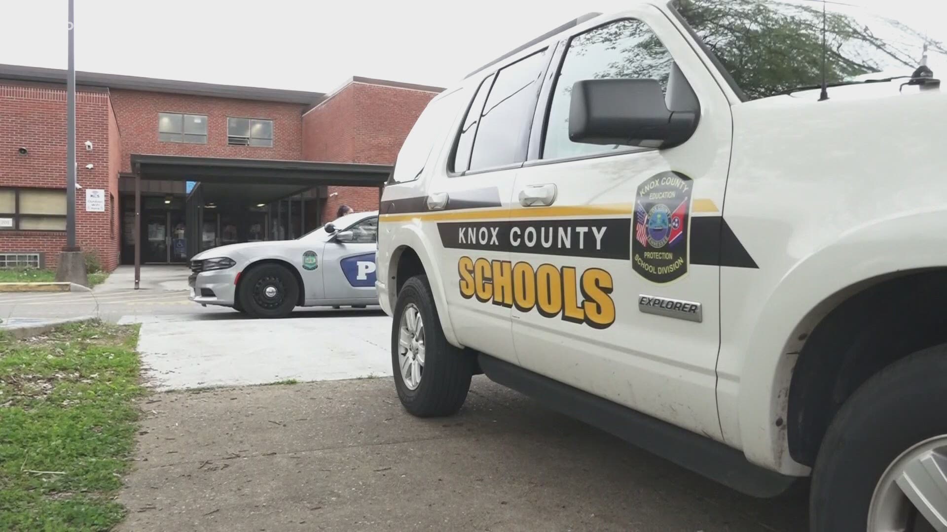 In a meeting Wednesday afternoon, Knox County Schools leaders started preparing for a new security agreement with police.