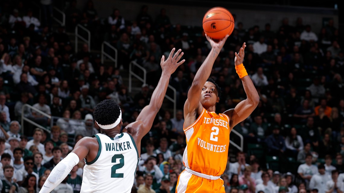 Tennessee men's basketball beats Michigan State, 8988