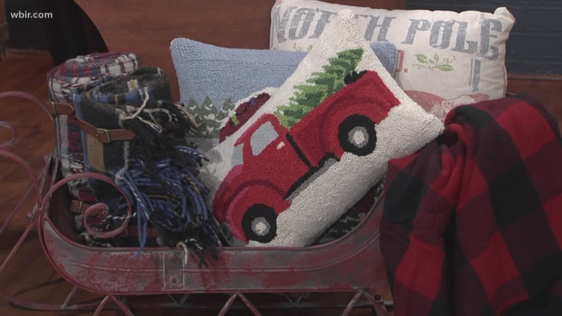 Back Porch Mercantile shares how to decorate your house for the holiday season.