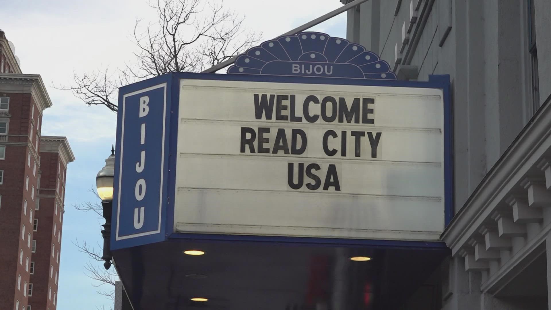 Knox County Mayor Glenn Jacobs is challenging the community to clock in a collective total of one million reading hours over the year.