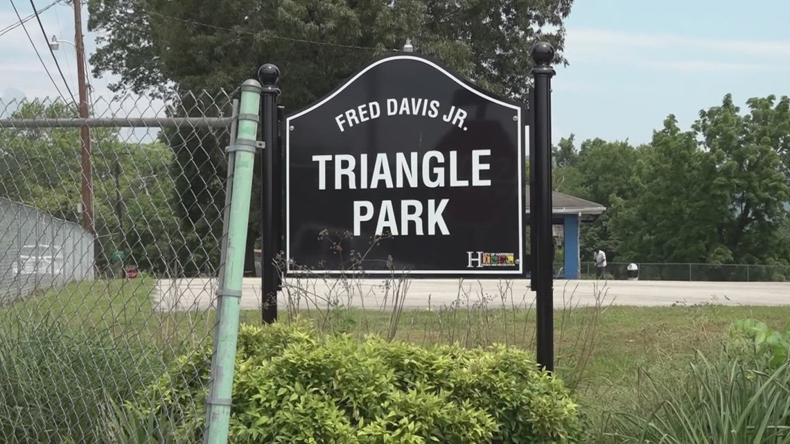 Harriman community comes together to renovate Fred Davis Jr. Triangle Park