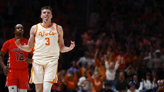 No. 4 Tennessee Basketball Takes Down No. 11 Auburn, 92-84 | Wbir.com