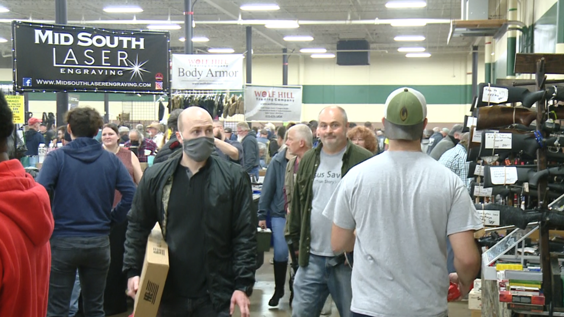 Gun show arrives in Knoxville Saturday, set to last through the weekend - Vimarsana News