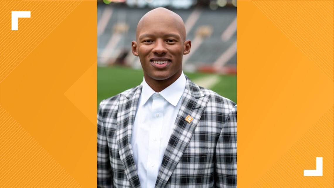 Josh Dobbs named a Tennessee Torchbearer