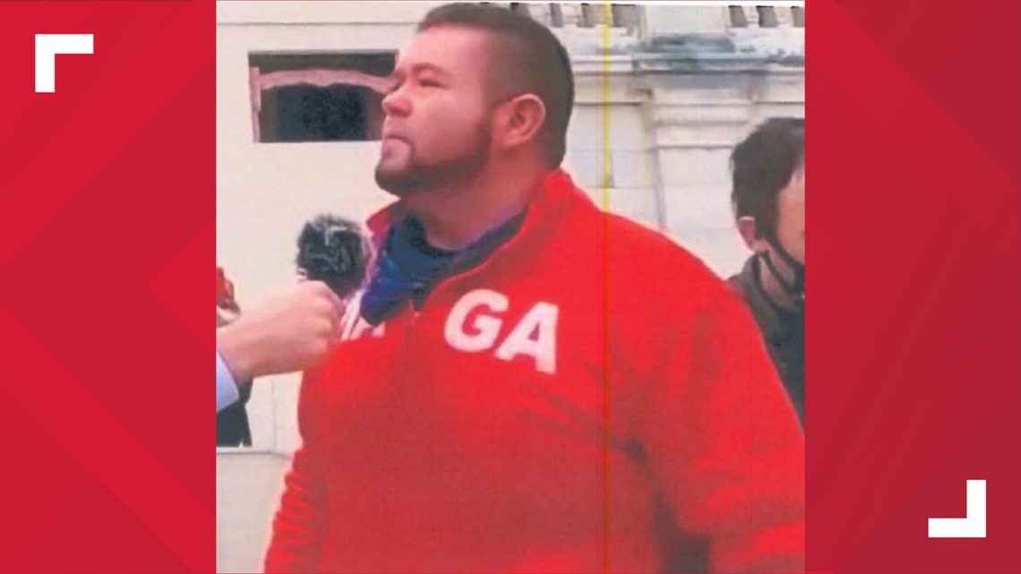 East TN man accused of grappling with officers during Jan. 6 Capitol riot, bringing brass knuckles - Vimarsana News