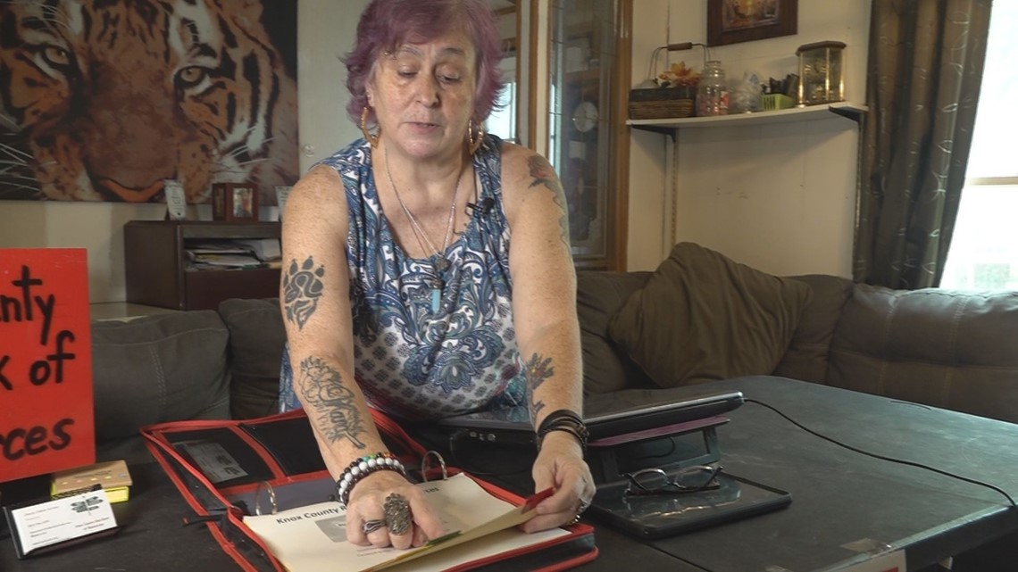 Meet the woman who spends her days finding resources for the community for free - Vimarsana News