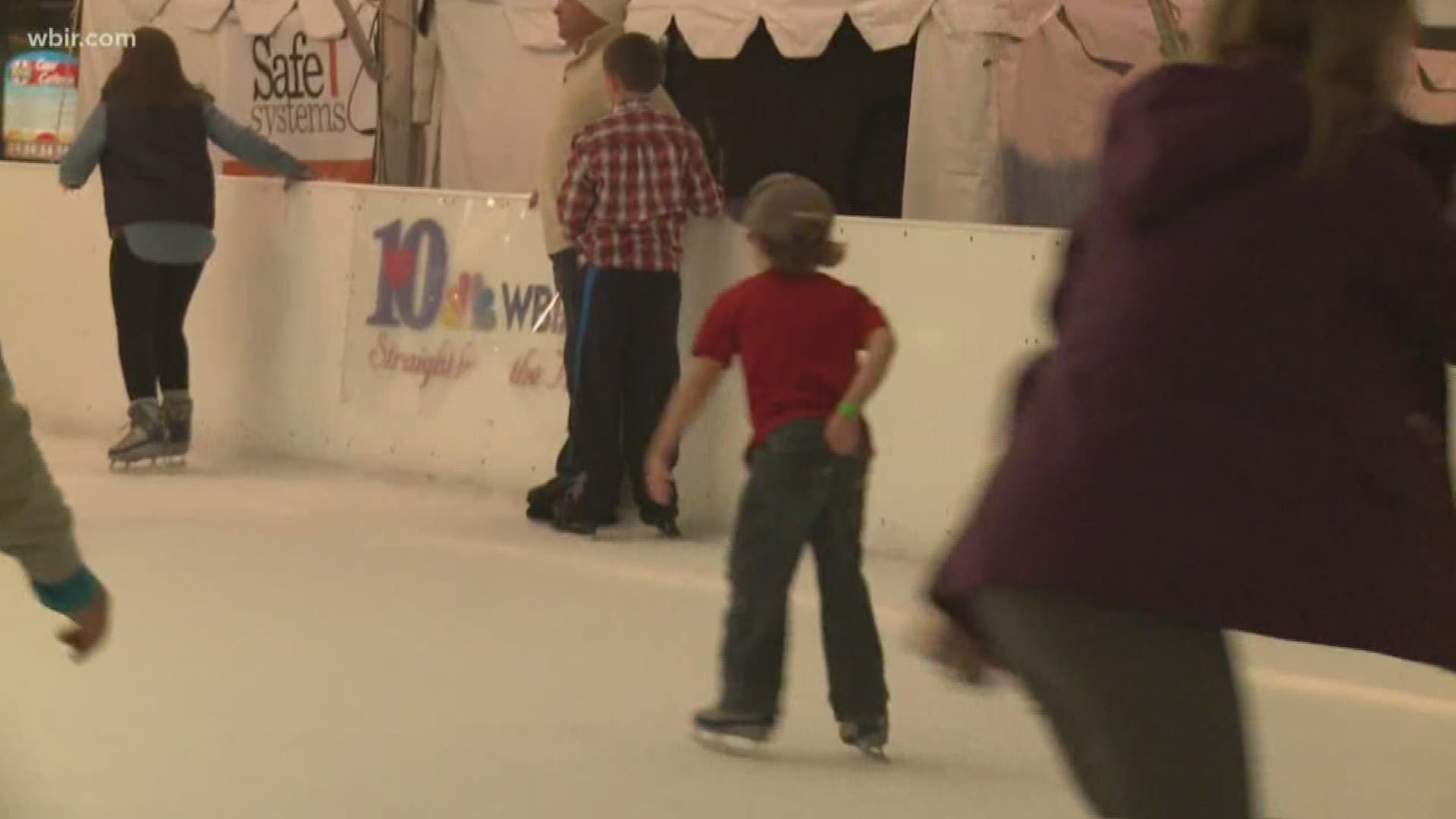 Knoxville's Holidays on Ice begins on Nov. 29 with an ice skating rink in the middle of Market Square! Here's what you need to know about the rink.