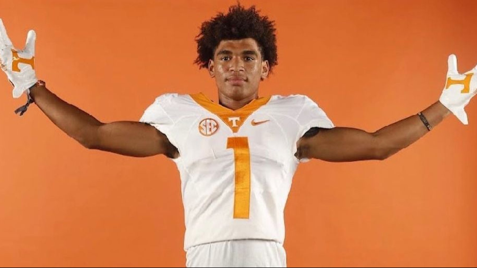 Fourstar 2024 CB Kaleb Beasley commits to Tennessee football