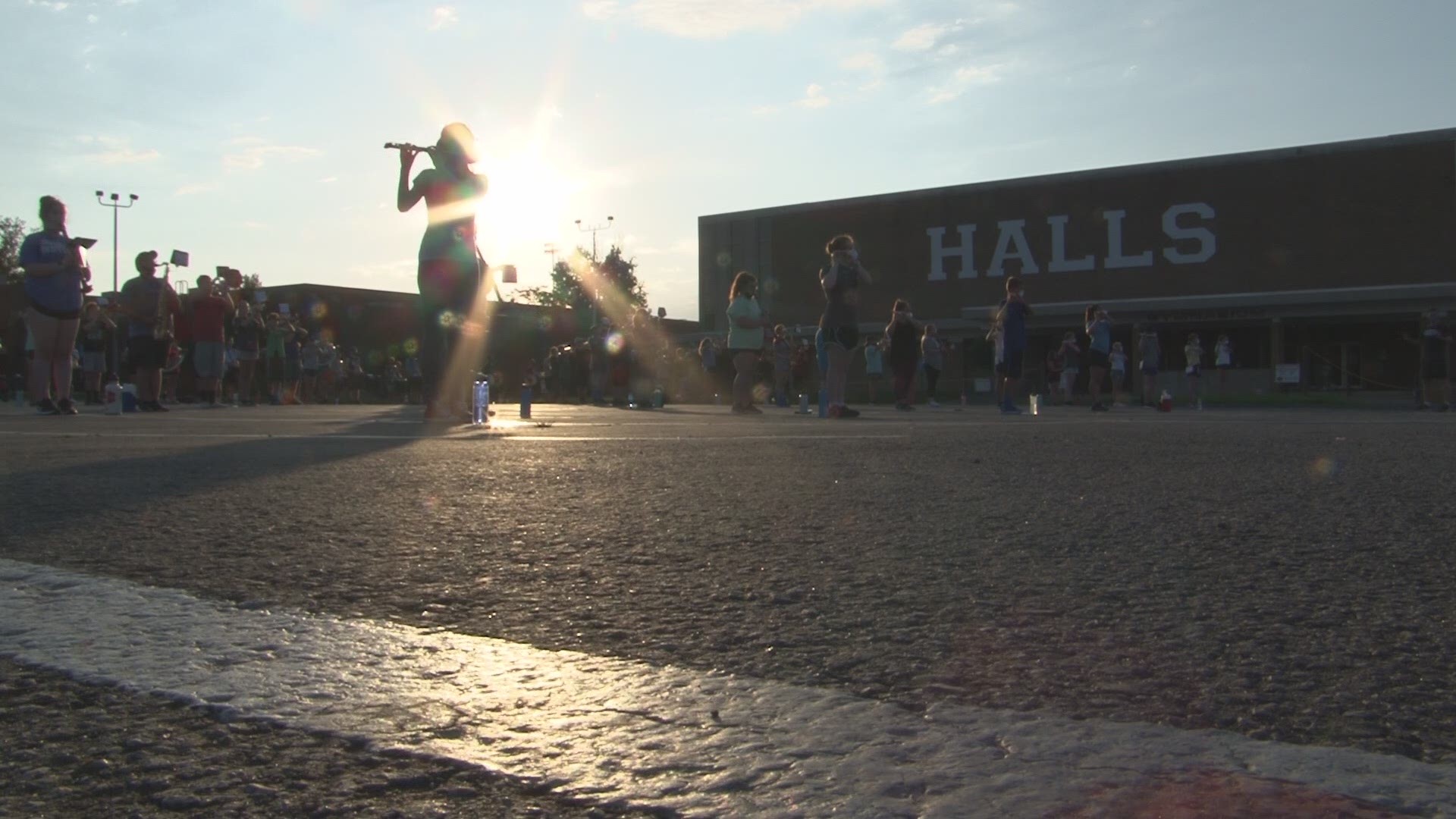 A longer performance from the Halls High School Marching band!