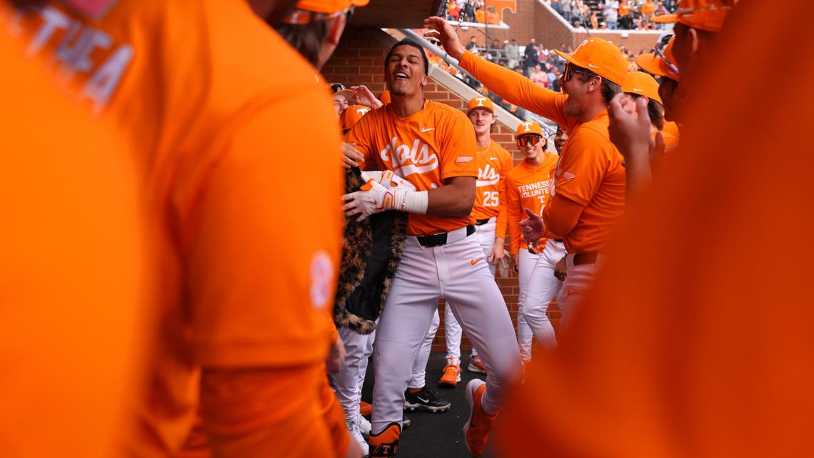 Tennessee baseball cruises by Nicholls, clinches series