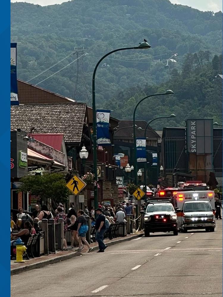 Seven injured after multi-vehicle crash in Gatlinburg | wbir.com